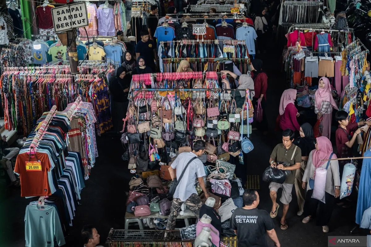 Toko Bagyo: Jantung Kehangatan Belanja di Jalan Salya